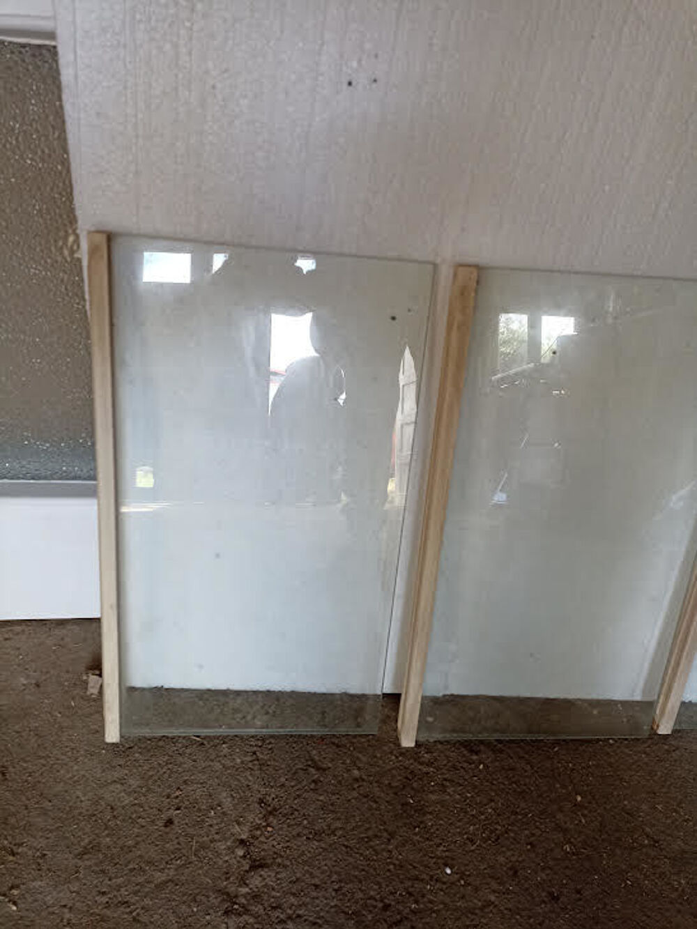 Vitres pour &eacute;tag&egrave;res ou autres. Bricolage