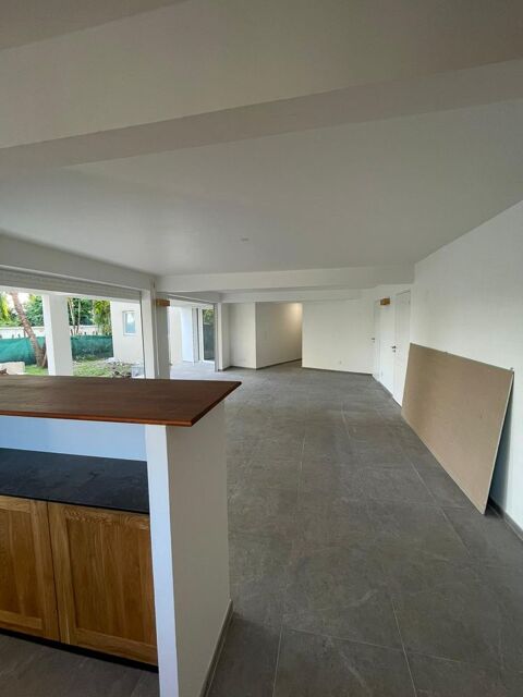  Appartement  louer 4 pices 135 m