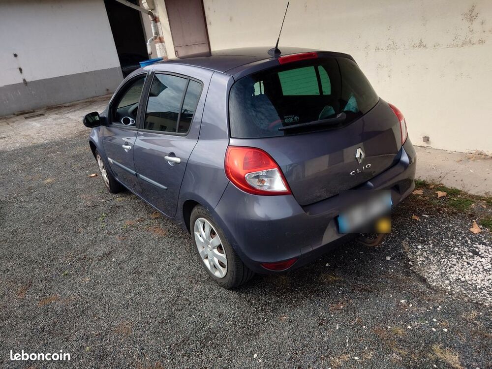 Clio III Tce 100 eco2 Expression 2010 occasion 41000 