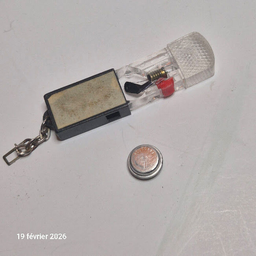 Porte clefs France Abonnement avec lampe, vintage 