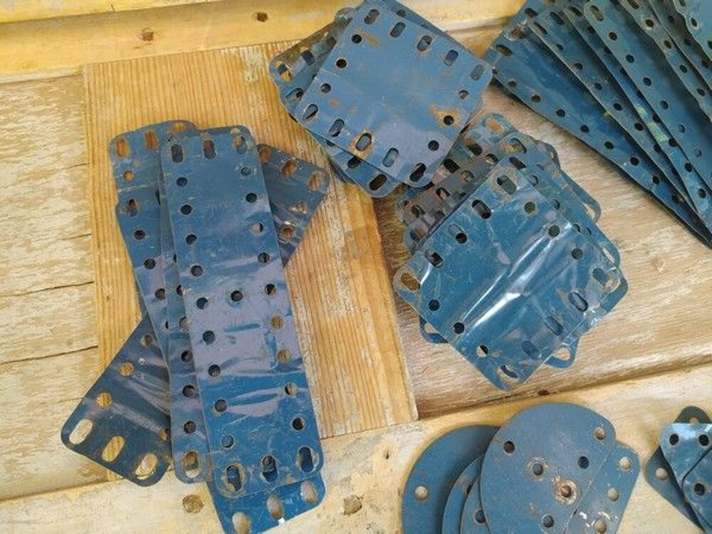 Ancien Jeu Meccano Pi&egrave;ces Accessoires Plaques Divers Lot 01 