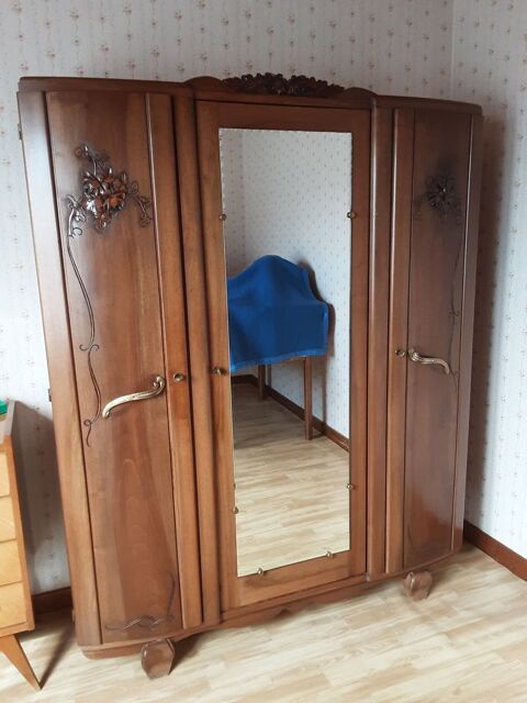 Armoire ancienne 35 Polliat (01)