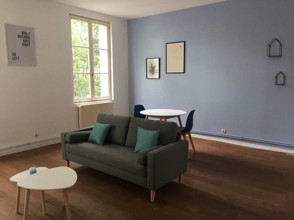 Location Appartement Superbe T2 meublé lumineux de 58 m² en plein centre-ville Saumur
