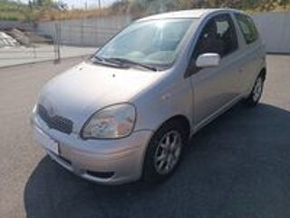 Yaris 65 VVT-i Lin&eacute;a Terra 2004 occasion 42170 Chambles