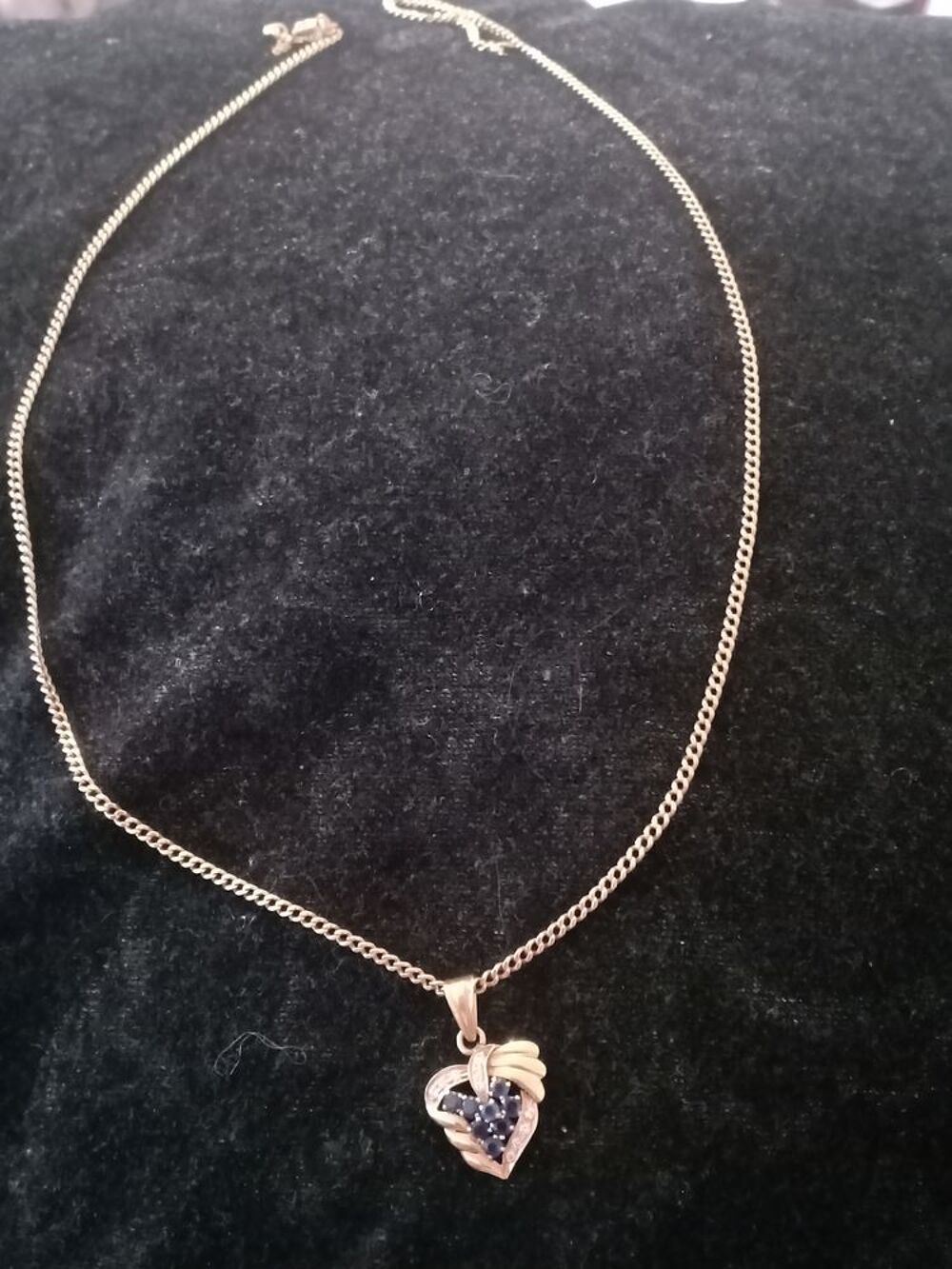 Pendentif Saphir et diamant+Collier Bijoux et montres