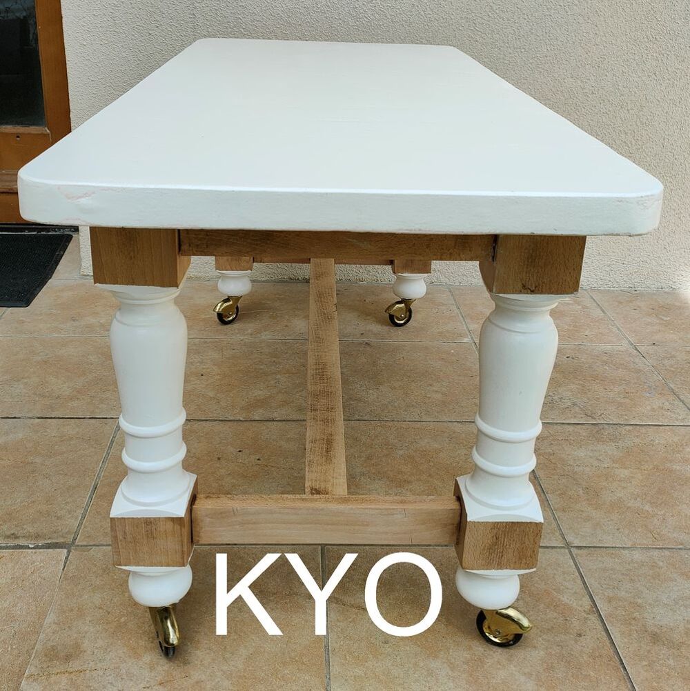 Table basse rectangulaire 110x47cm, bois blanc, roulettes Meubles