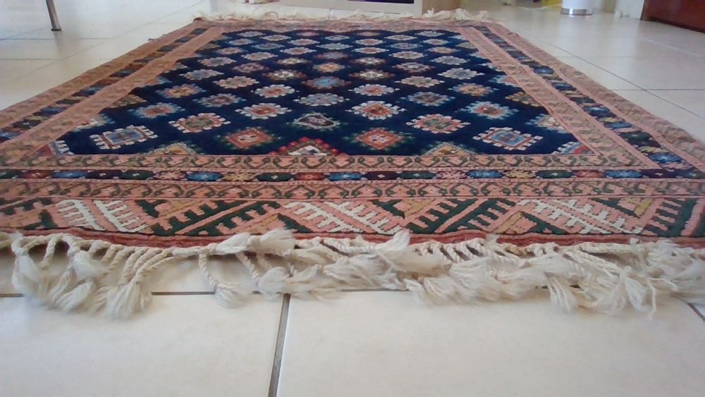 tapis turque en laine bleu marine motifs g&eacute;om&eacute;trie Décoration