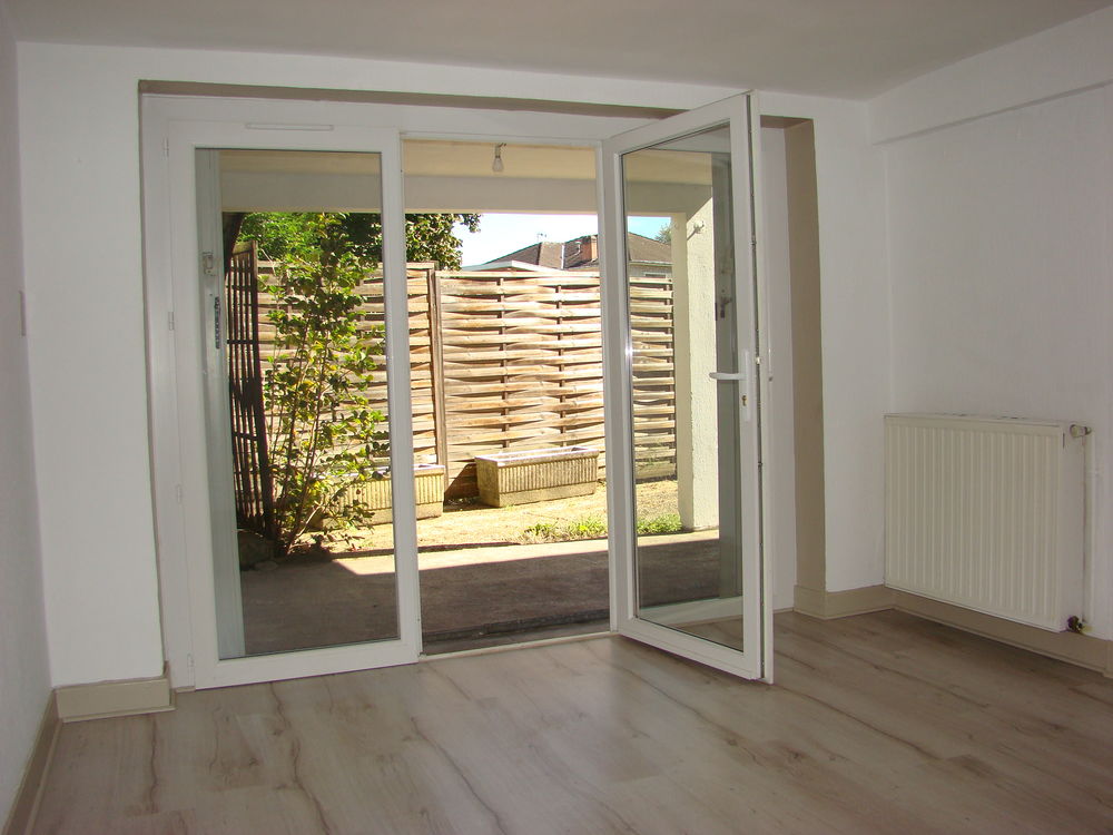 Location Appartement F1 près centre BRIVE Brive-la-gaillarde