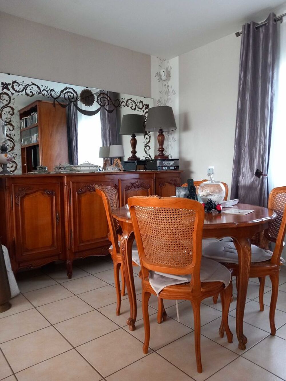 salle &agrave; manger en merisier Meubles