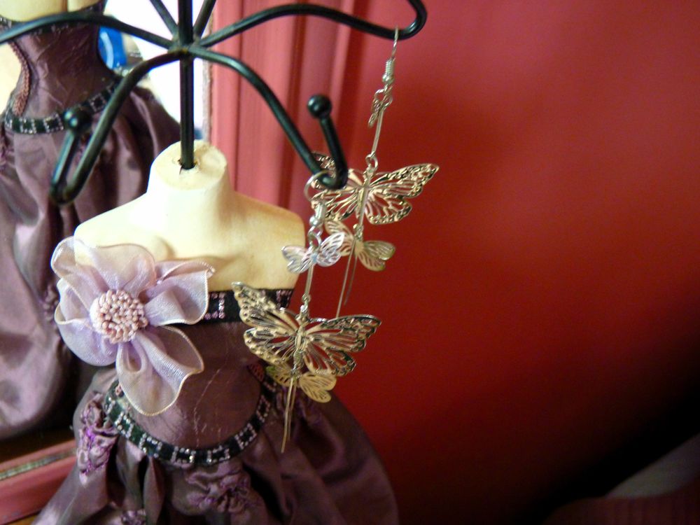 bijoux paire boucle d'oreilles papillons argentes TBE Bijoux et montres