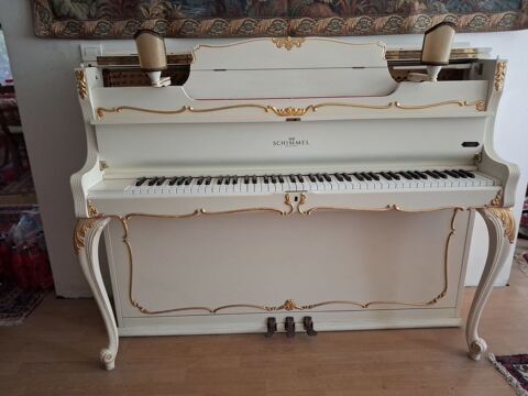 SUPERBE PIANO Droit SCHIMMEL 7 octaves
Plon�our-Lanvern (29)
