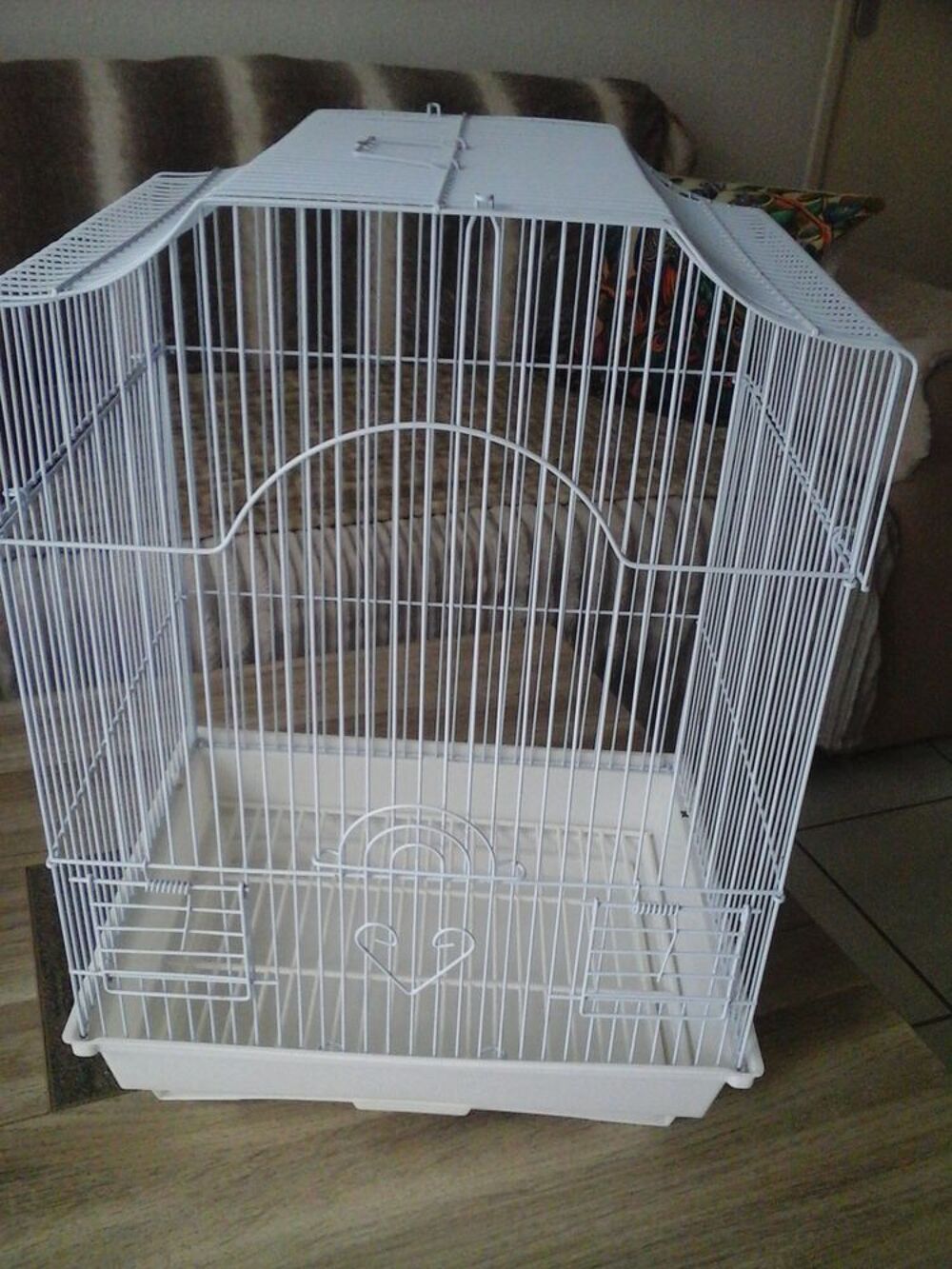   petite cage oiseaux comme neuve 