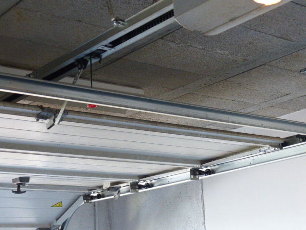 Portail de garage sectionnel motorise Bricolage