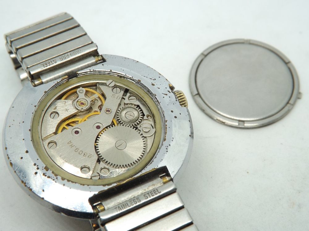 Rare montre Raketa Soyuz ann&eacute;es 1970 TBE Bijoux et montres