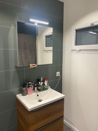  Appartement à louer 2 pièces 55 m²