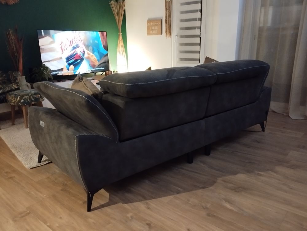 Canap&eacute; 3 places en tissu couleur taupe avec relax Meubles