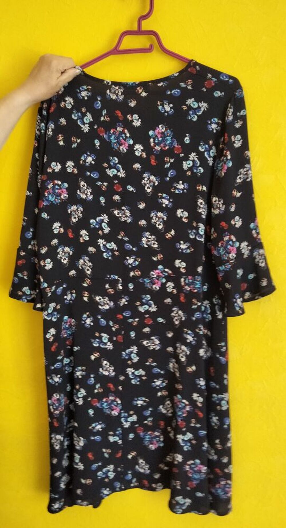 Robe Christine Laure taille 4 Vêtements