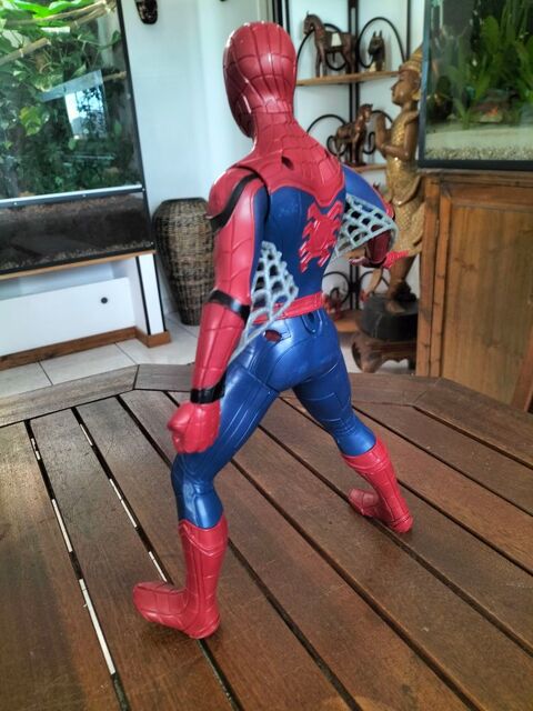 Figurine Spiderman 20 Saint-Aunès (34)