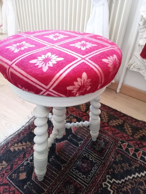 Tabouret 6 Saint-Geni�s-de-Malgoir�s (30)