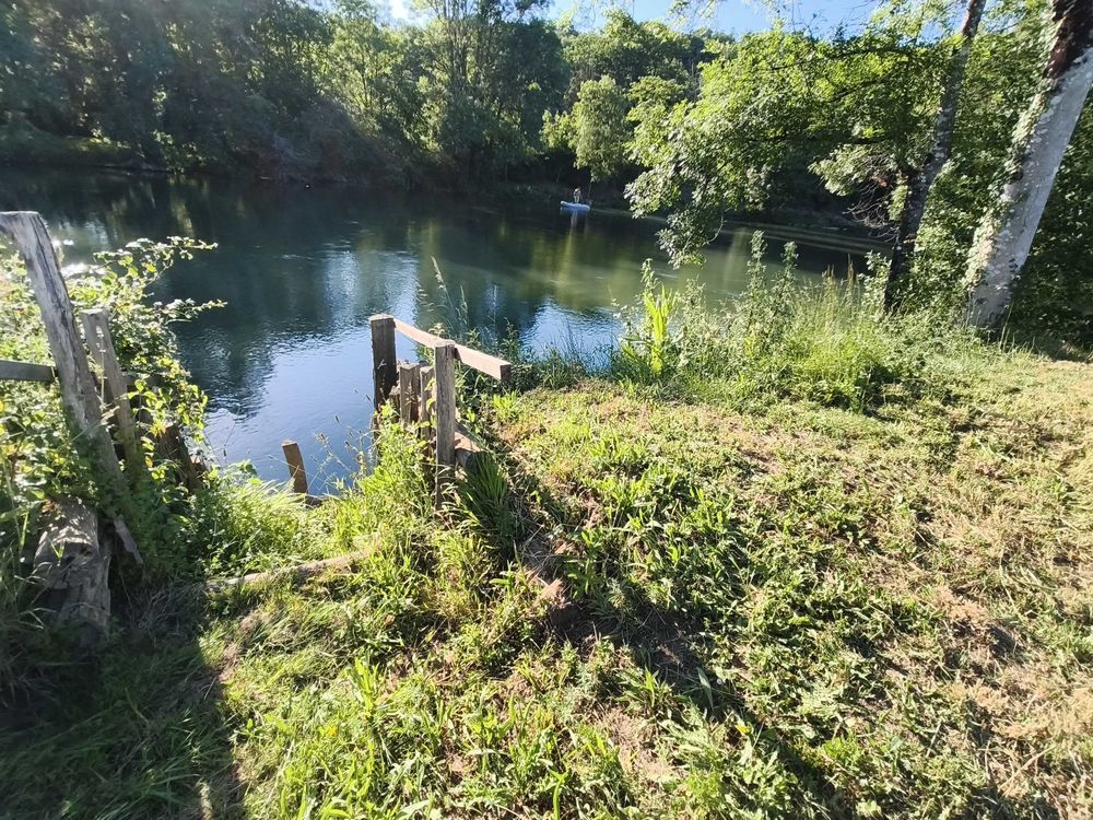 Location Terrain terrain de loisirs coup de pêche randonnée emplacement camping car tente etc... Poitiers