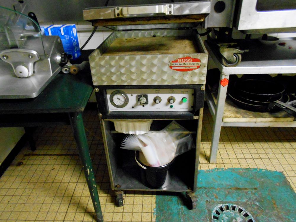 Machine sous vide (pro) 380 Volt de marque BOSS Electroménager
