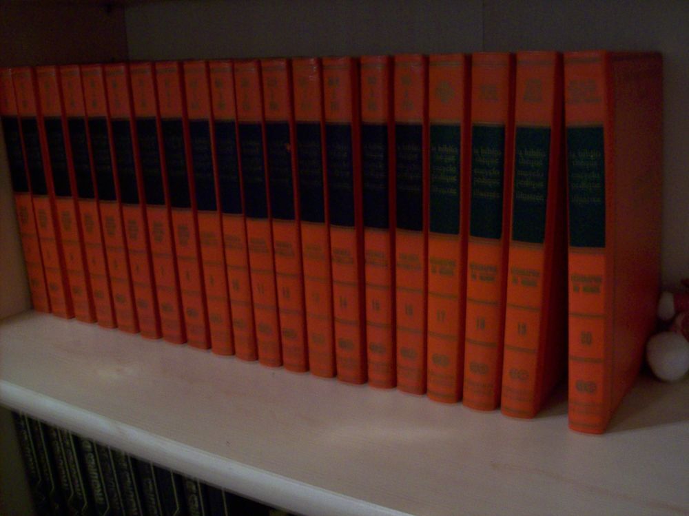 20volumes biblioth&eacute;que encyclopedie illustree Livres et BD