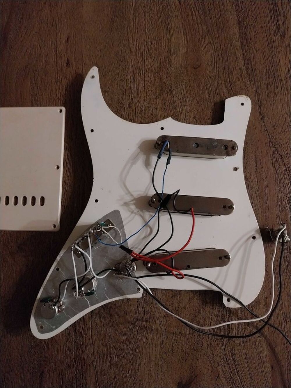 plaque copie stratocaster Instruments de musique