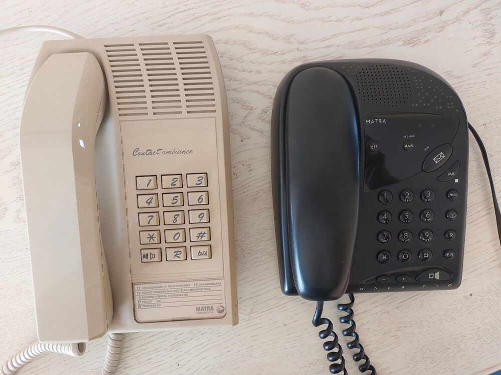 2 T&eacute;l&eacute;phones filaires MATRA Téléphones et tablettes