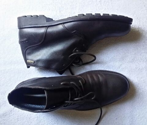 Boots Gore tex AIGLE 70 Paris 18 (75)