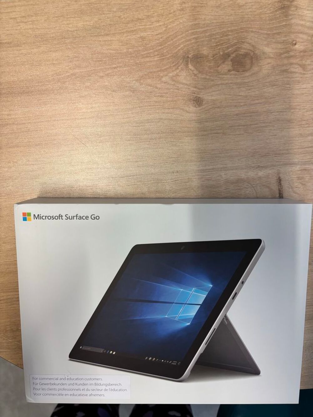 Ordinateur surface Go " Microsoft " Matériel informatique