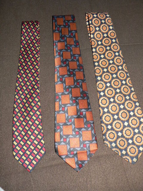 cravates CERRUTI 1881 et LOUIS FERAUD 5 Bretignolles-sur-Mer (85)