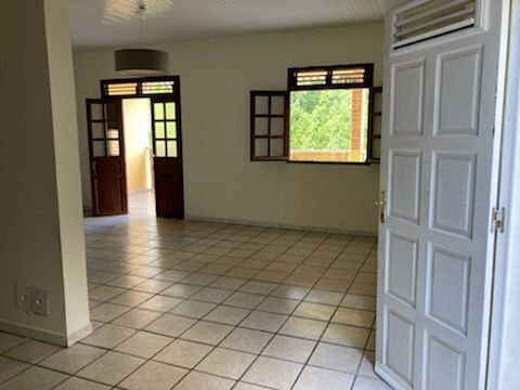  Appartement  louer 4 pices 117 m