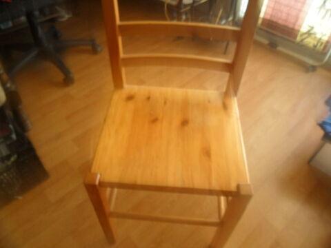 Chaises en bois 10 Beaupuy (31)
