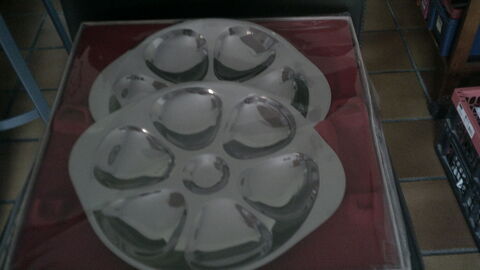 2 PLATS A HUITRES GUY DEGRENNE NEUFS 10 Ostricourt (59)