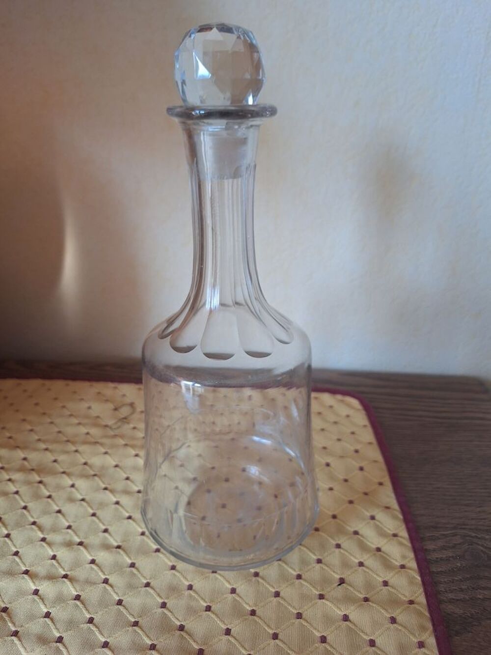 Lot de carafes en cristal et verre Carafe en verre 
D�coration
