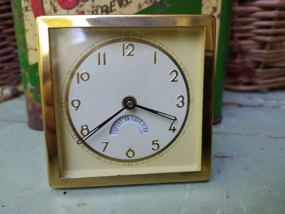 Ancienne Pendule Publicitaire Castrol Expert en Lubrifiants
