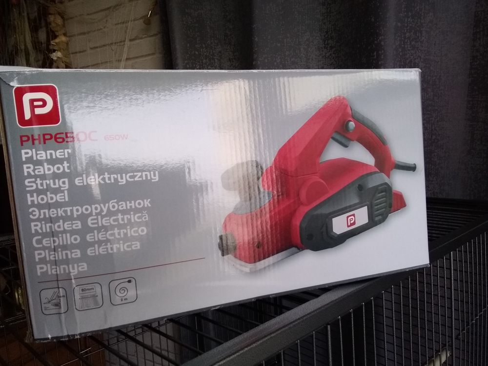 Rabot &eacute;lectrique comme neuf servit pour 2 bas de portes Bricolage