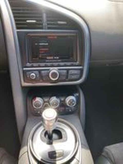 R8 V10 5.2 FSI 525 Quattro R-Tronic 2010 occasion 38300 Bourgoin-Jallieu