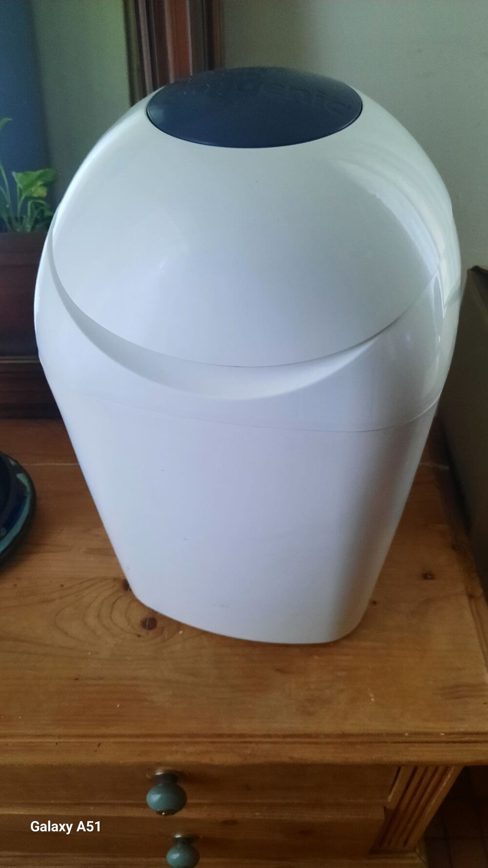 Poubelle de couches Tommee tippee Sangenic Puériculture
