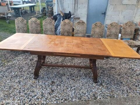1 table en chne + 8 chaises en cadeaux 200 Beauvais (60)