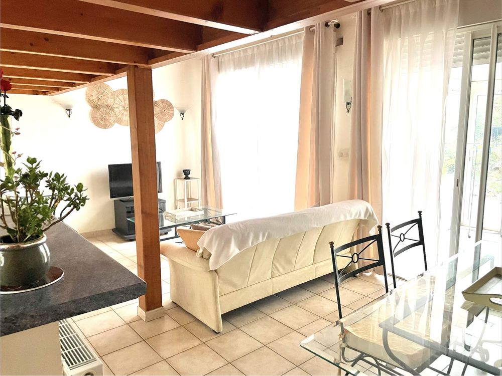 Location Maison Maison climatisée à ST Raphael avec piscine Saint-raphaël
