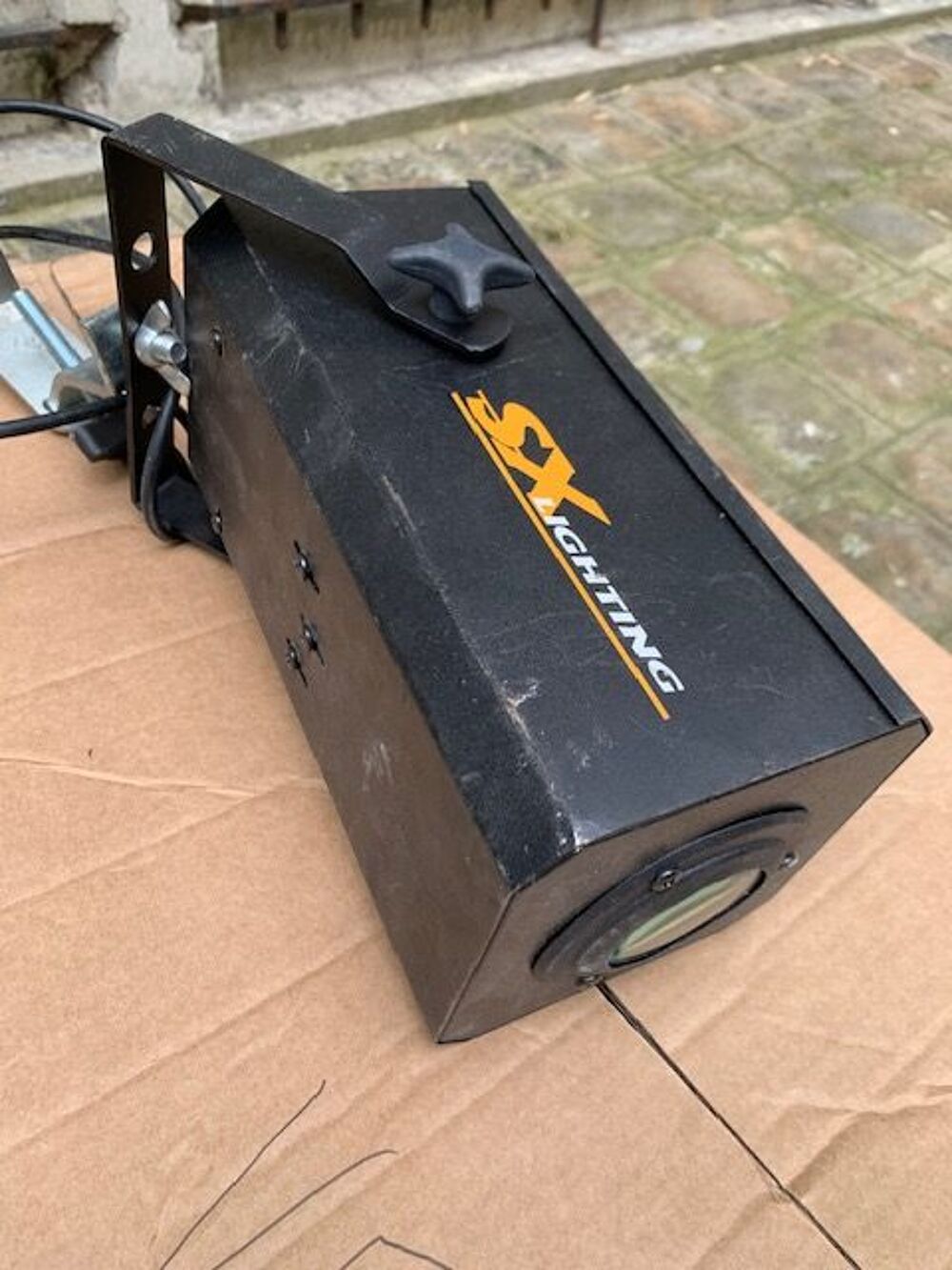 Spot professionnel Bricolage
