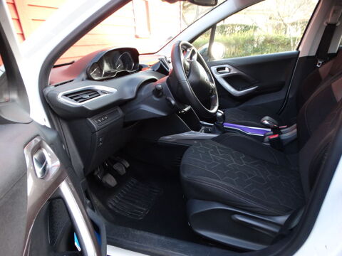 Peugeot 2008 1.6 BlueHDi 100ch S&S BVM5 Style