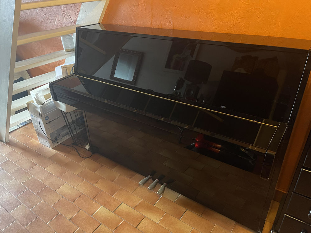 piano Yamaha c108 Instruments de musique