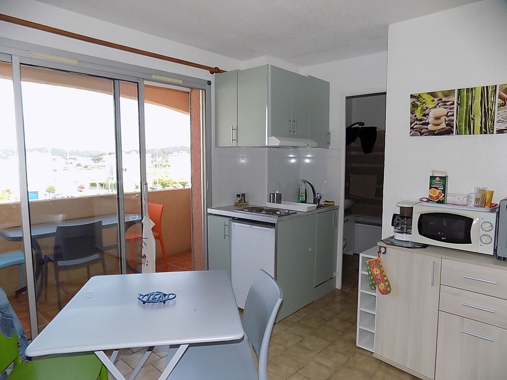 Location Appartement STUDIO meublé 24 m² av ptite chbre 09/26 à 06/27, park, pisc La seyne-sur-mer