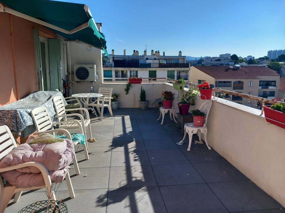 Vente Appartement T2   TERRASSE 30M2 Marseille 3