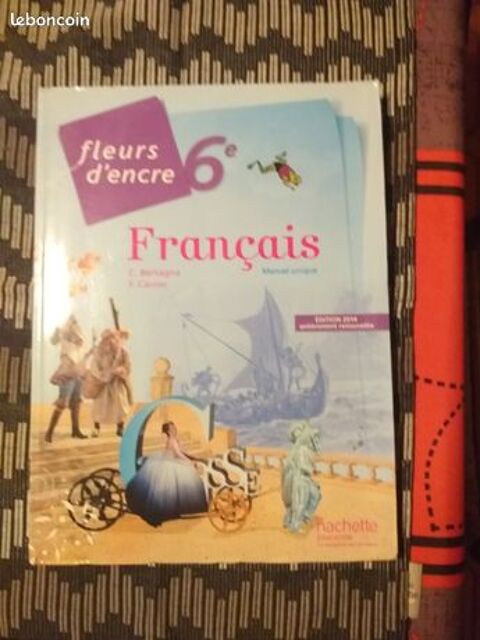 LIVRE FRANCAIS 6 EME HACHETTE 2014 2 Chaumont (52)