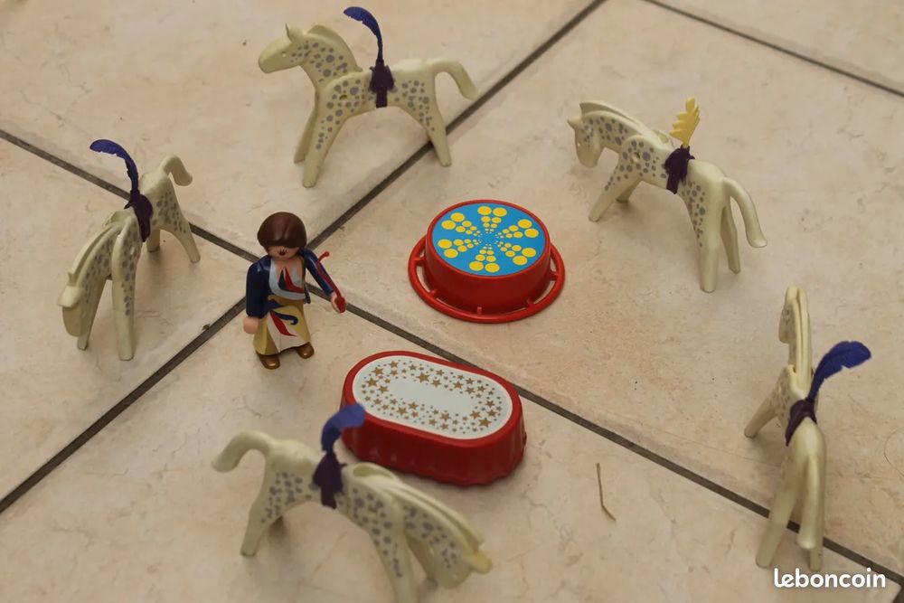 Playmobil chevaux de cirque vintage Jeux / jouets