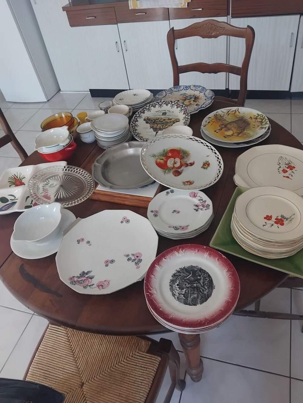A donner lots de belles assiettes Cuisine