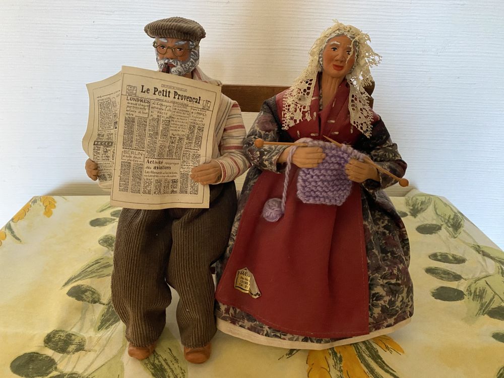 COUPLE DE SANTONS DE PROVENCE 